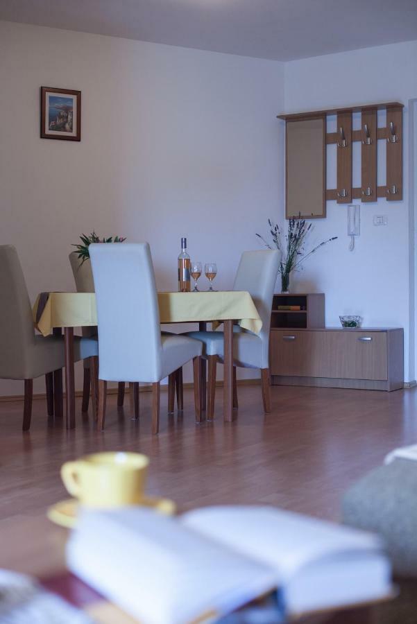 Ližnjan Apartment Helga מראה חיצוני תמונה