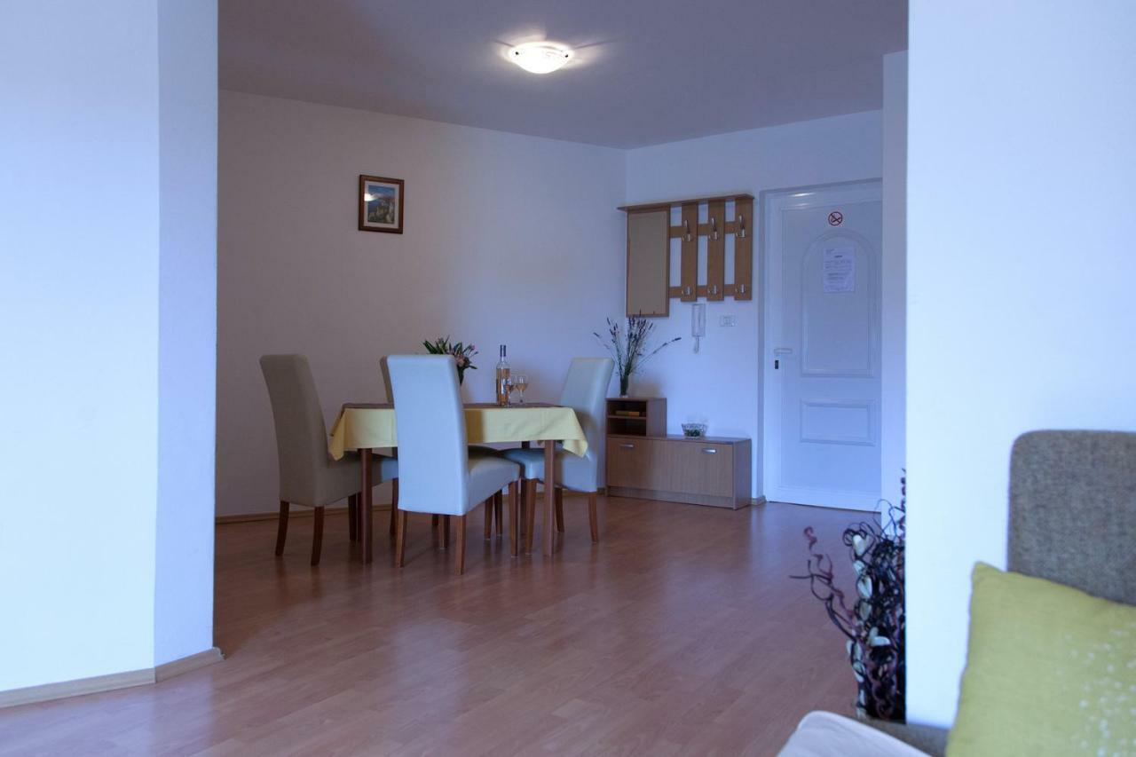 Ližnjan Apartment Helga מראה חיצוני תמונה