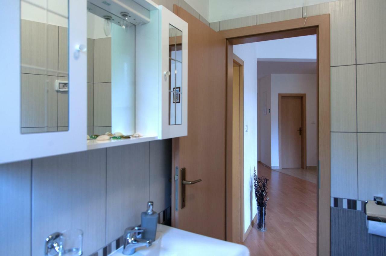 Ližnjan Apartment Helga מראה חיצוני תמונה