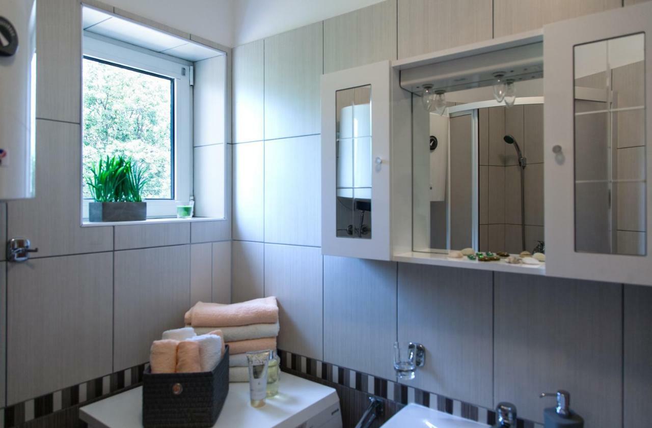 Ližnjan Apartment Helga מראה חיצוני תמונה