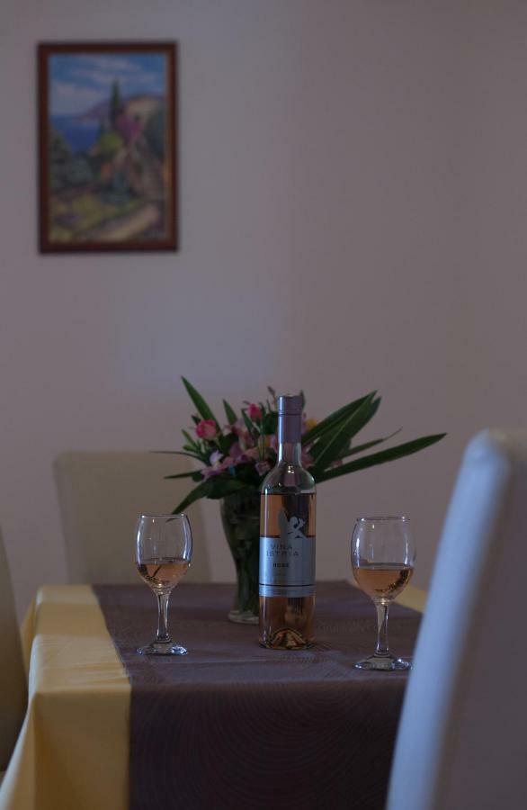 Ližnjan Apartment Helga מראה חיצוני תמונה